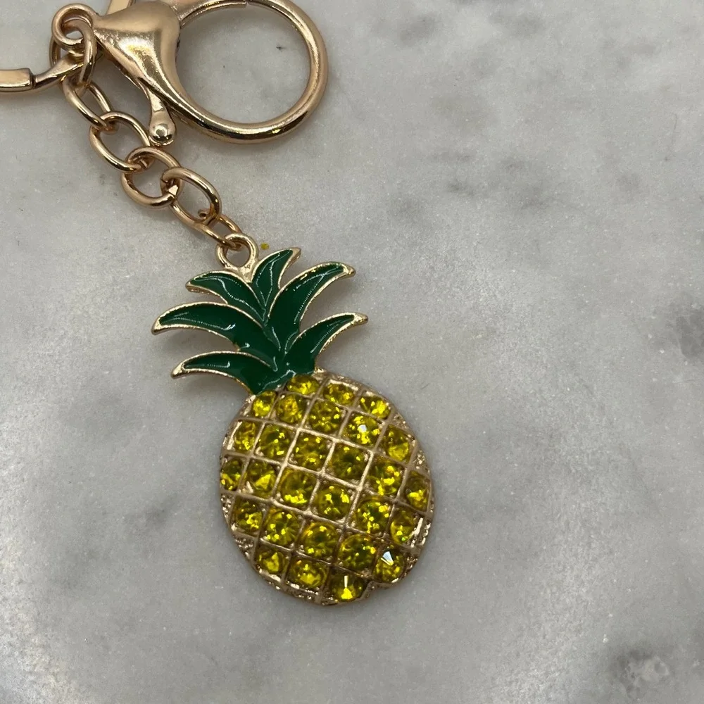 Pineapple Keychain Bag Charm Rhinestone Crystal Tropical Fruit‎ New Accessory
